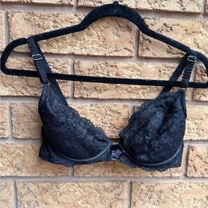 4/$25 • Triumph Black Lace‎ Underwire Bra